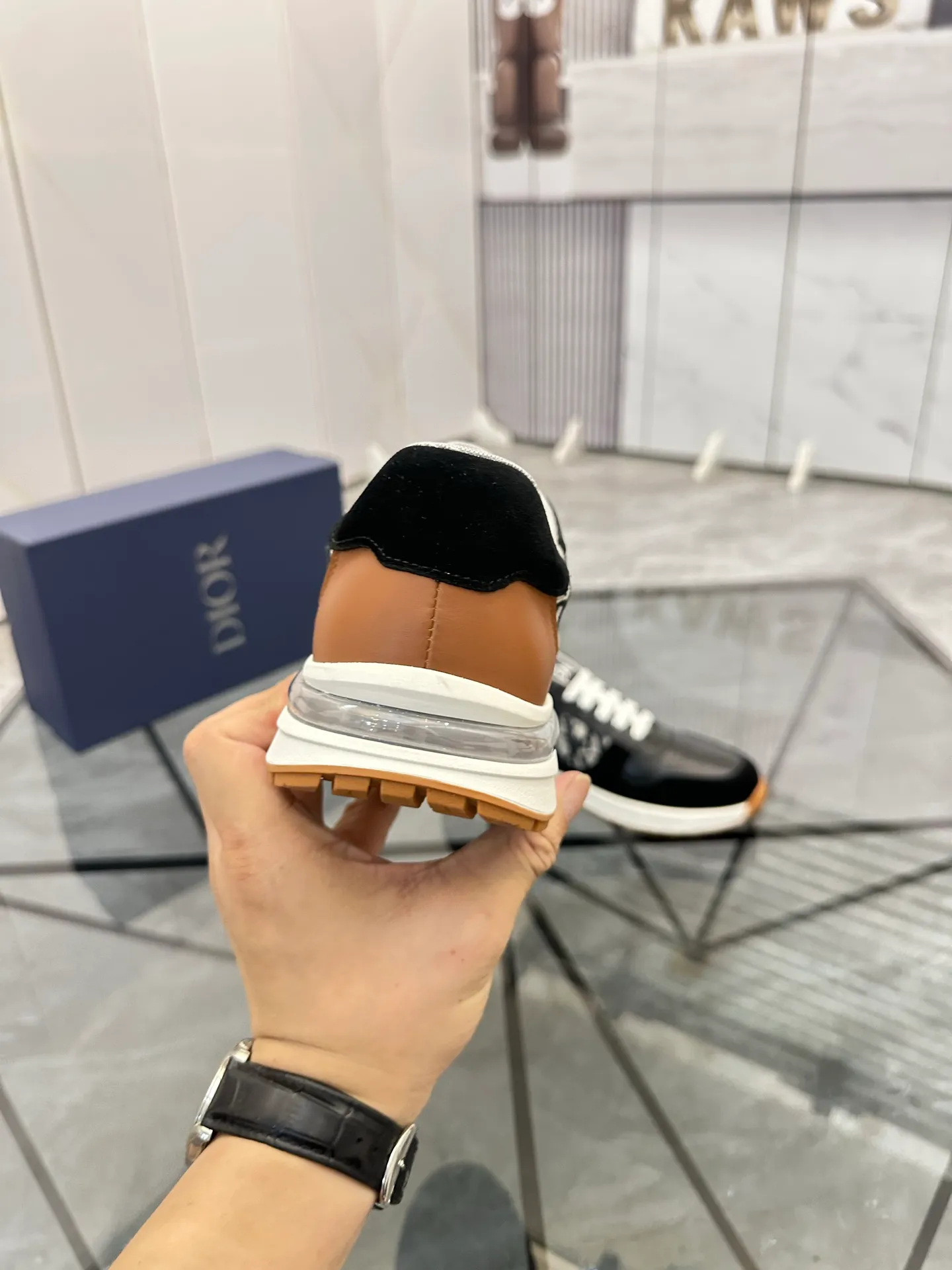 Men's shoes for sale 💰: 💰P420¥ Product trademark: Dior* "Dior*" low-top casual shoes Regular size: 38-44 (can be customized to 45) Product materials: imported cowhide leather upper spliced ​​with original fabric, breathable lining, original outsole. No.:6735